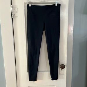 Medium petite 7/8 Athleta leggings